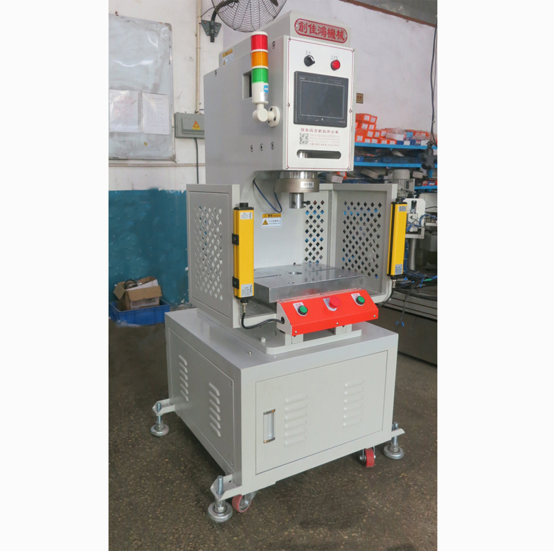 C型精密伺服壓力機(jī)